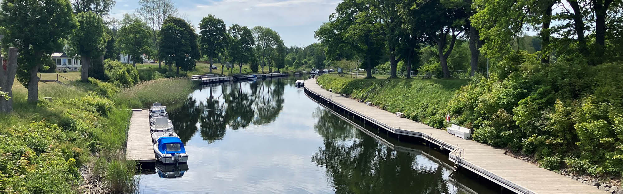 Vaddo kanal sommar naturbild